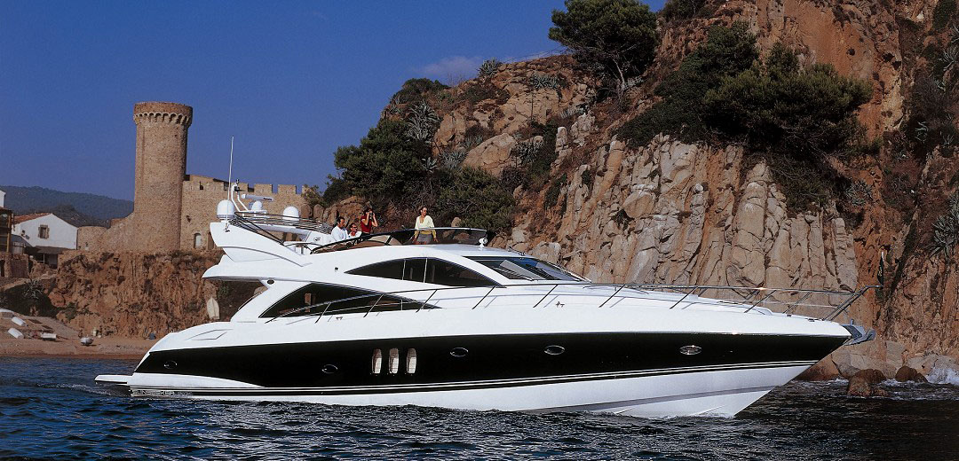 Sunseeker 68 Sport yacht